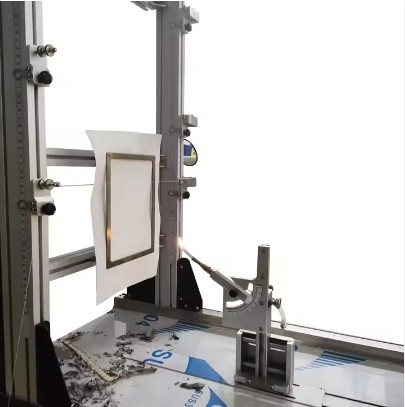 اختبار مثبطات اللهب عالي الأداء لمواد النسيج والعب مع مجموعة واسعة من الأقمشة الموجه العمودي