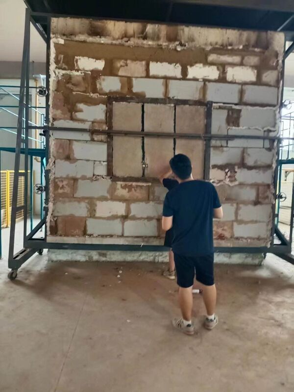 فرن اختبار مقاومة الحريق العمودي المتوافق مع ISO 834 بدرجة حرارة 1200 درجة مئوية وتصميم معياري